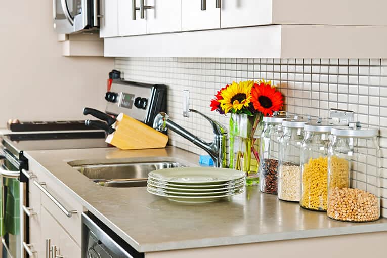 TIPS para decorar tu cocina integral: crea un buen ambiente